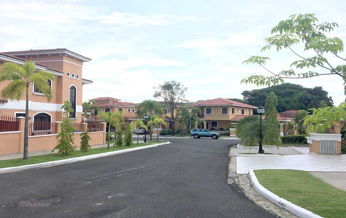 House in Clayton Village for sale Metro Realty Panama